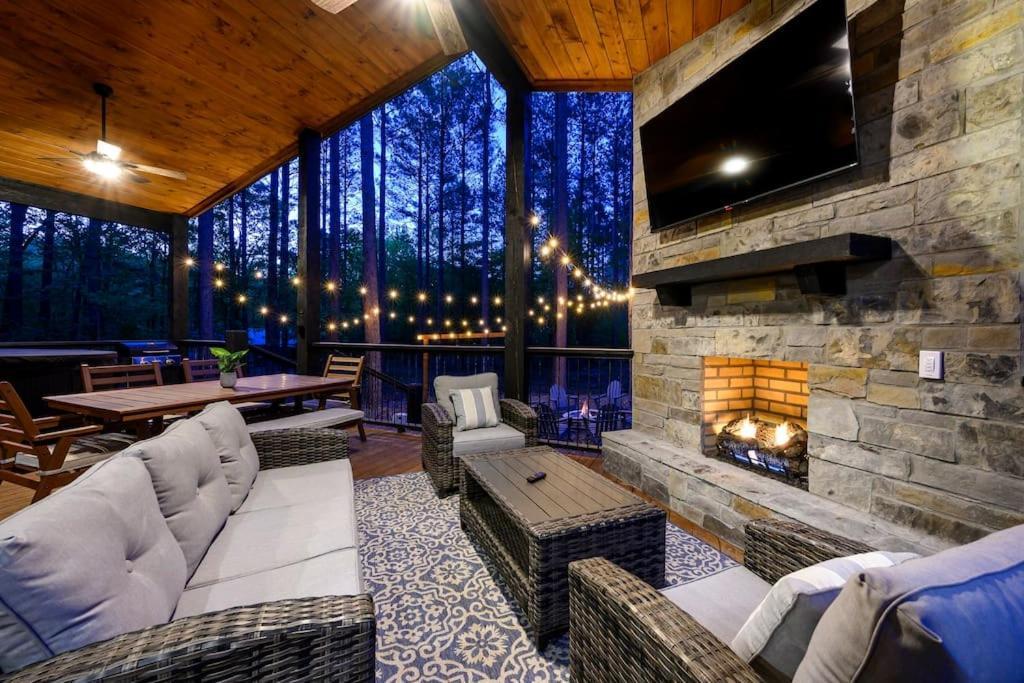 Brand New Luxury 2 Bedroom With Loft And Spa Sleeps 10 Broken Bow Exterior foto