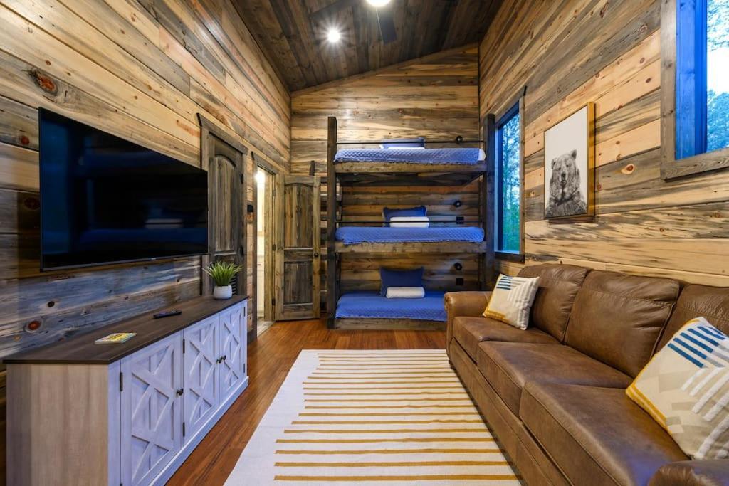 Brand New Luxury 2 Bedroom With Loft And Spa Sleeps 10 Broken Bow Exterior foto