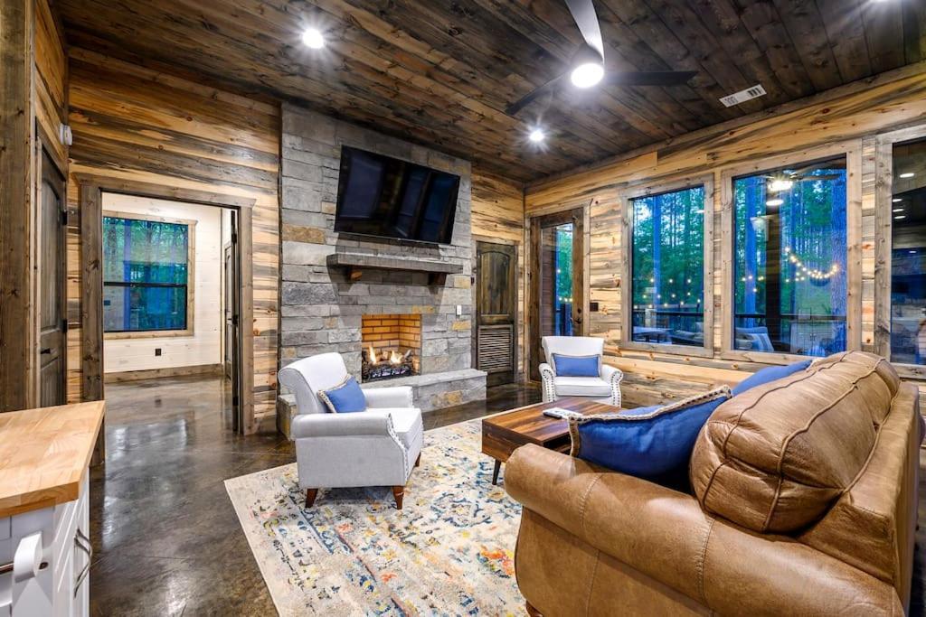 Brand New Luxury 2 Bedroom With Loft And Spa Sleeps 10 Broken Bow Exterior foto